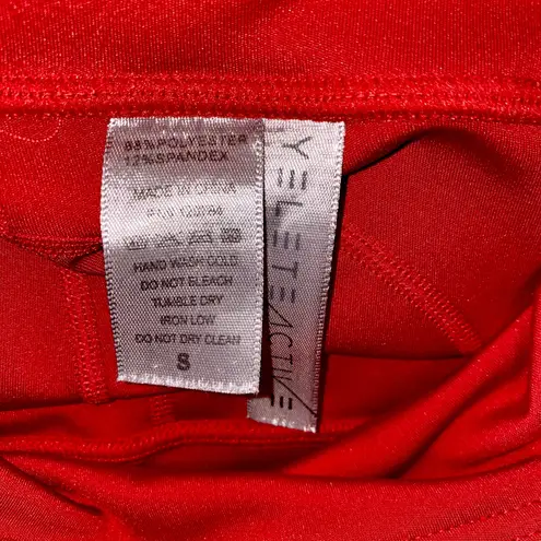 Yelete Red 5 Pocket Capri Leggings Women’s Size Small