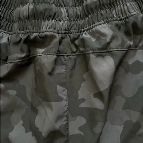 90 Degrees by Reflex 90 degrees Black Camo Drawstring Shorts