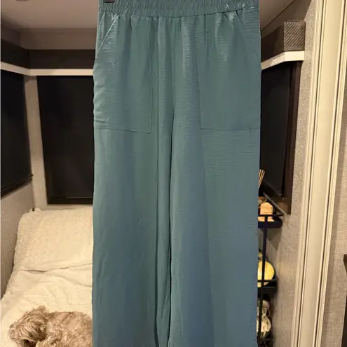 NWT Elegant Teal 2 piece Jumpsuit by GC size Medium Blue
