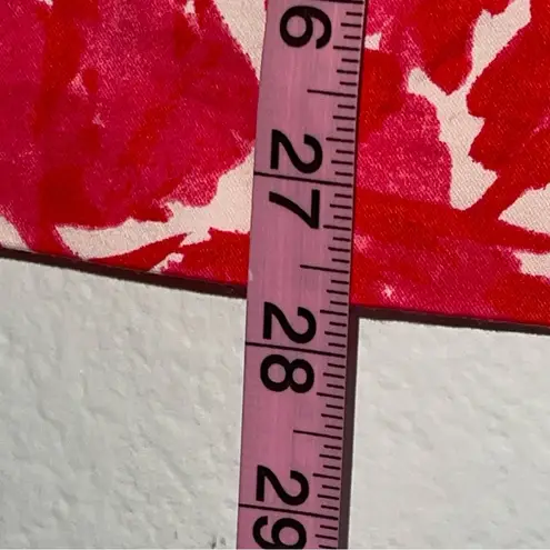 New York $ Co. high waisted Red & Pink on a White base Patterned Pencil Skirt Size 8