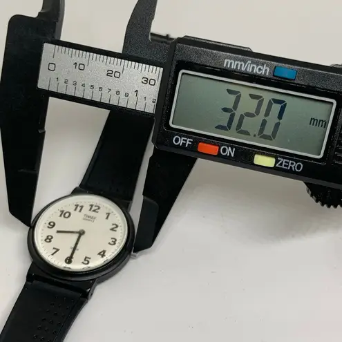 Timex Vintage  women’s quartz analog watch black tone 32mm case WR running - Image 3