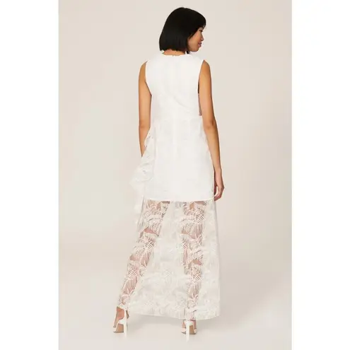 One33 Social Sz 2 White Embroidered Lace Ruffled Overlay Sleeveless V