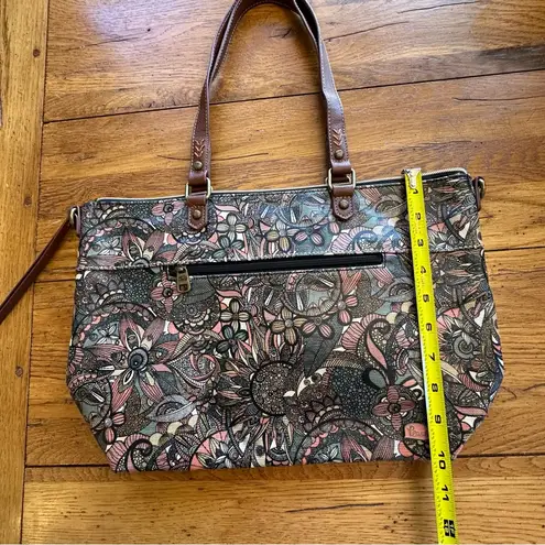 Sakroots Sienna Spirit Desert Shoulder Bag