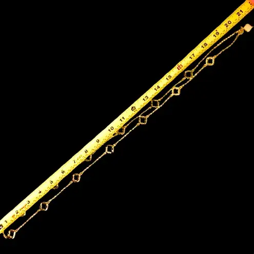 FORNASH Quatrefoil Gold Tone Necklace with lobster claw clasp 42 inches long