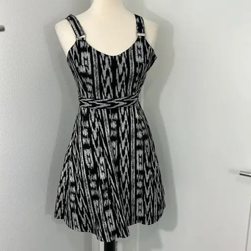 Rachel Roy Size 0 Black, White Print Racerback Mini Tank Dress w/Pockets
