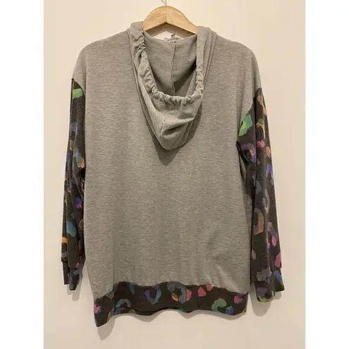 White Birch Woman's Pullover Lightweight Hoodie Gray Sweatshirt Colorful Soft