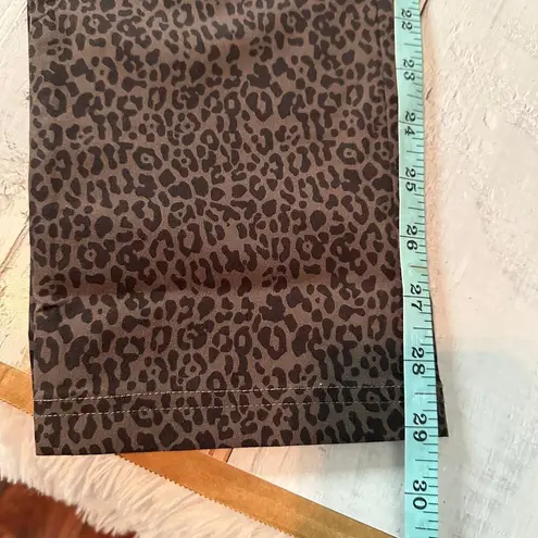 Anatomie Travel Kate Cargo Baby Cheetah Printed Khaki Pants Size Medium