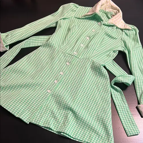 Vintage 60s/70s Long Sleeve Dress. International ladies garment workers union. Green