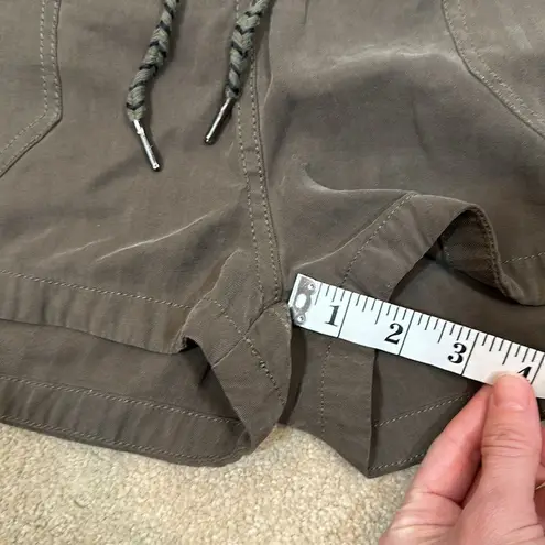 Heartloom Shorts Olive Green Size Medium High Rise Drawstring Waist Women Medium