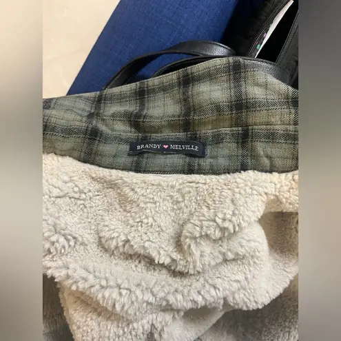 Brandy Melville  fur lined flannel jacket Wylie cozy fall fleece sweater weather