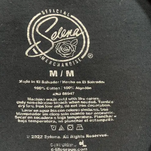 Selena “Queen of Cumbia” black graphic tee Sz M Size M