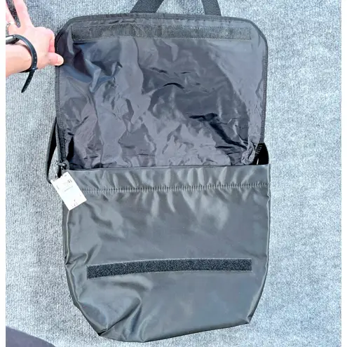 Kate Spade Black Nylon Messenger Bag Large Crossbody Laptop Work Travel Tote