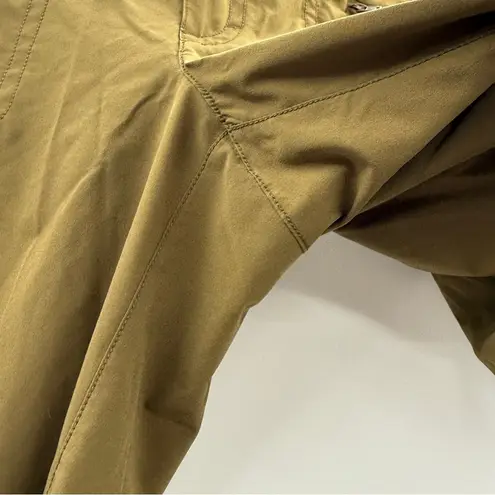 Athleta Kick It Cargo Olive Green Bermuda Drawstring Waist Shorts Sz XL