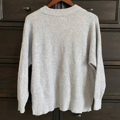 Aerie Women’s XS Gray Weaved Knit Oversized‎ Crew Neck Sweater