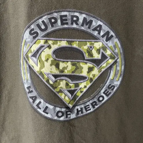 2014 Superman Hall of Heroes Dale Jr T Shirt Green Medium M Graphic Tee