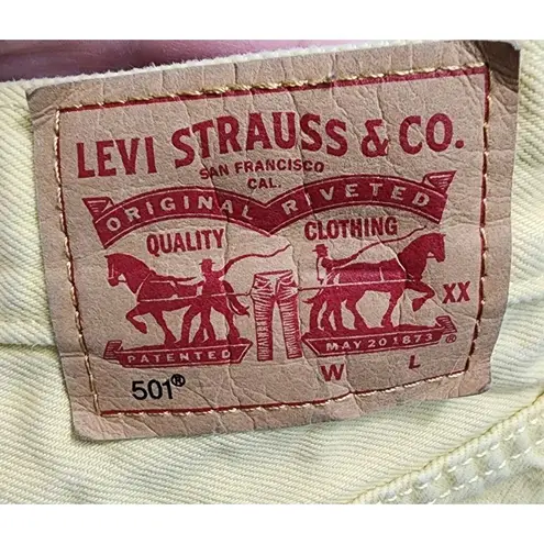 Levi's  501 Women's Yellow Button Fly Denim Jean Shorts Size 28 Waist‎