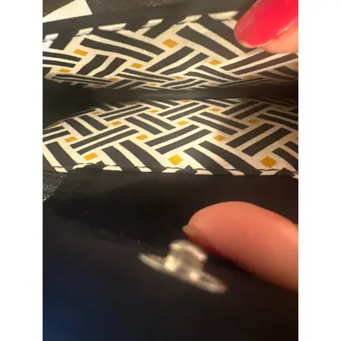 Vera Bradley  Black Quilted RFID Wallet Wristlet Card Holder ID Window Zip Around