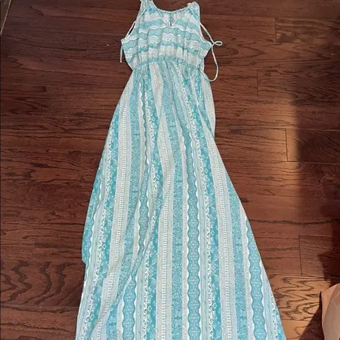 Soprano  NORDSTROM Women’s Turquoise & White Boho Print Halter Maxi Dress Size M