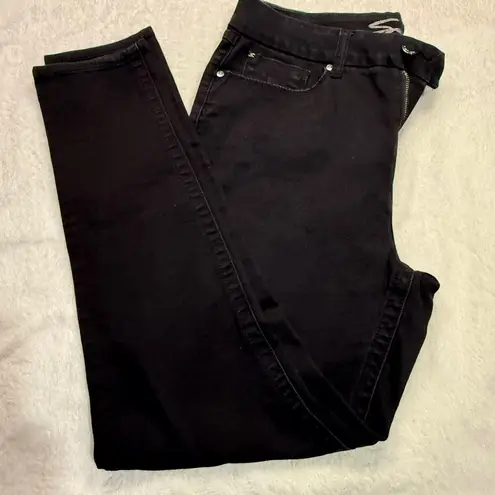 Seven7 Black Skinny Jeans Modern Sleek Fit