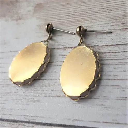 Vintage Stud Earrings For Pierced Ears White Oval with Gold Tone Halo