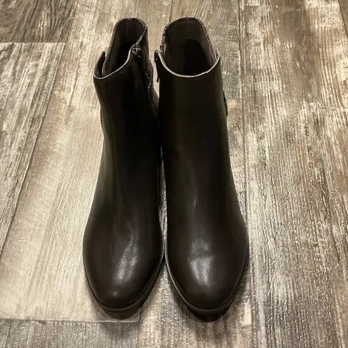 Easy Spirit Dark Brown Ankle Boots Size 9