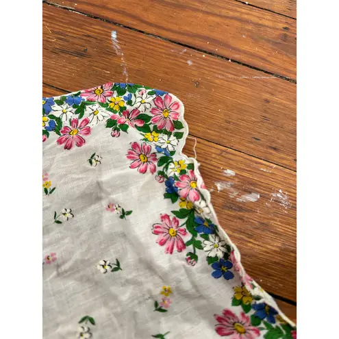 Vintage Floral Embroidered Handkerchief Scalloped Edge Hanky Square Sheer Floral White