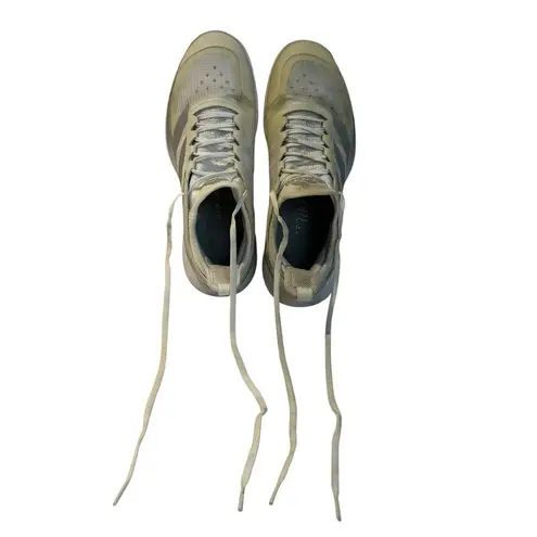 Adidas  Women's Adizero Ubersonic 4 Lanzat White Tennis shoes size 9 us