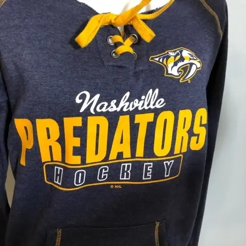 NHL NWOT Nashville Predators Sweater Top Tee New