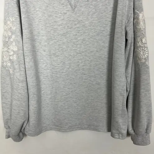 Skies Are Blue Embroidered Pullover Gray Sweater Size Medium