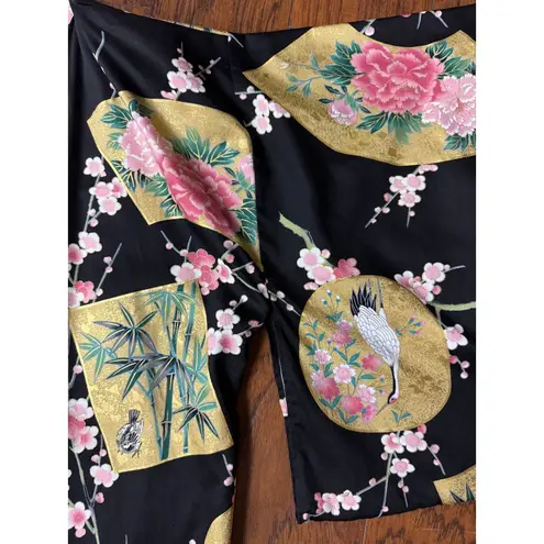 NEW Smithsonian S Black Kimono Robe Floral Fan Crane Yukata Made Japan
