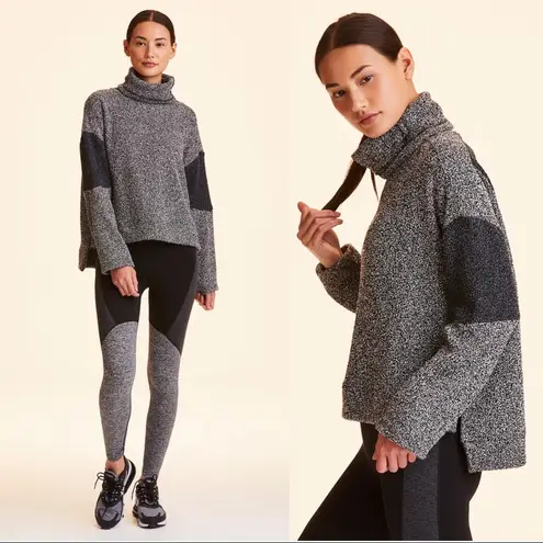 Alala  • Retreat sweatshirt charcoal boucle funnel neck lounge boucle sweater