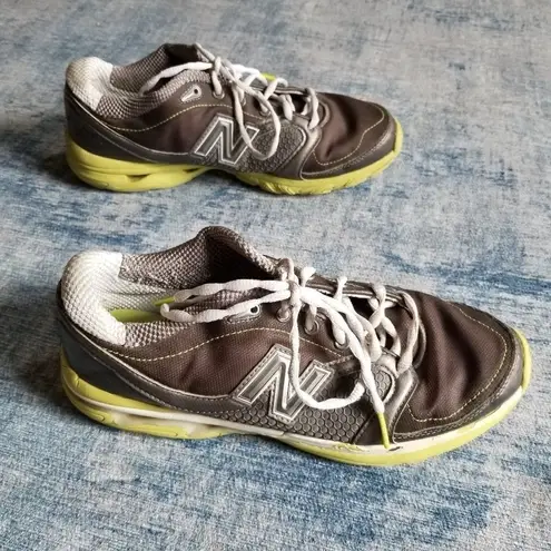 New Balance GUC! Womens  Nergy Running Shoes Gray Green Size 9