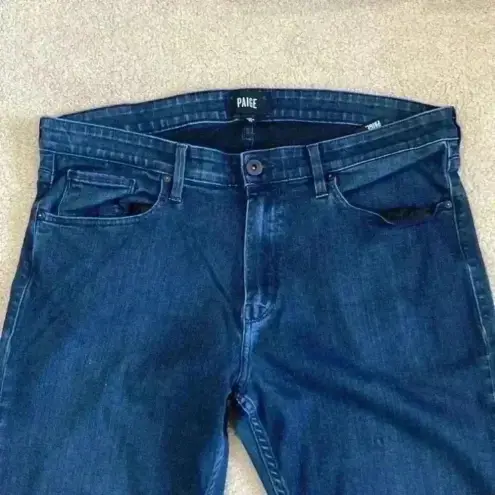 Paige  federal high rise blue jeans in size 38