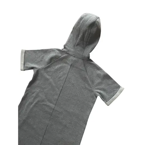 Under Armour NWT  Gray Short Sleeve Hooded Sweatshirt Dress small style UW7450