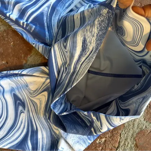 Carbon38 Marble Swirl Blue & White High