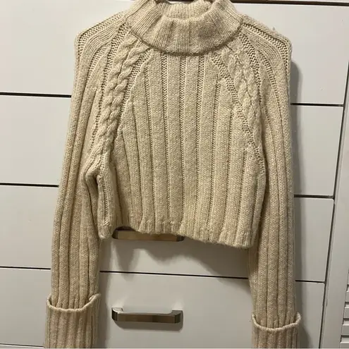 DH New York Cream Ribbed Turtleneck Sweater Size M