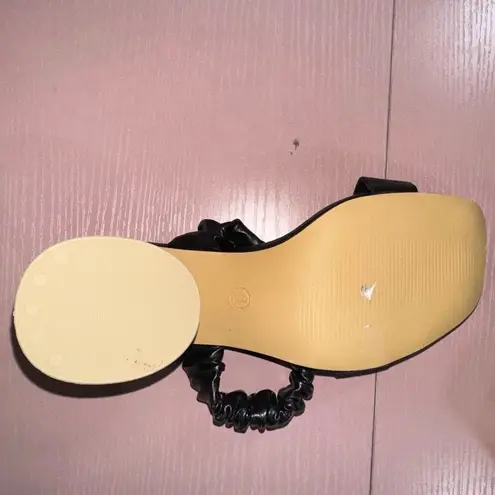 Journee Collection Women's Fayth Pump size 6