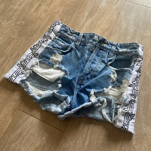 LF Store logo high waisted destroyed distressed jean denim shorts 25