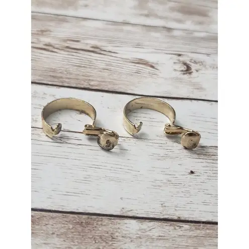 Vintage Clip On Earrings Gold Tone Hoop With Line Detail 0.75"