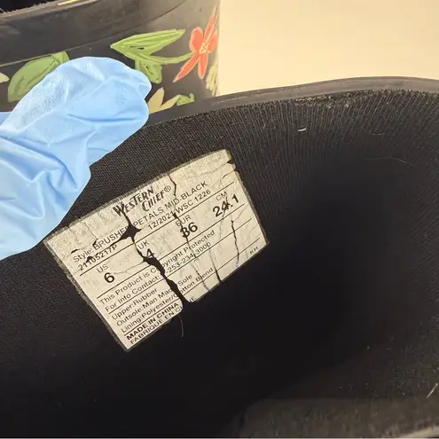 Western Chief Floral Garden Rain Boots — Size 6