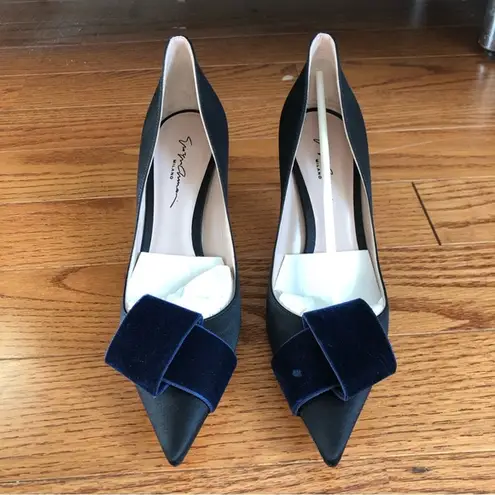 Giorgio Armani RARE DECOLLETTE Black Satin Blue Velvet Accent Women’s Size 7 NWT