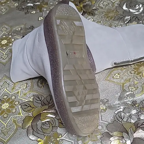 COUGAR Womens Button waterproof Mushroom Suede boots size 8 Brown