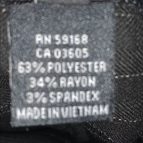 Karen Kane  black pinstripe dress long shorts 6‎