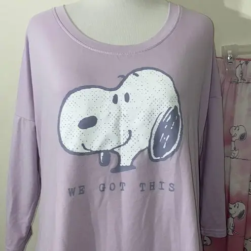 Munki Munki women’s medium peanuts pajama set