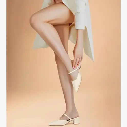 NEW White Pointed Toe Low Chunky Pumps Block Closed Toe Slip on Kitten Heels 8.5