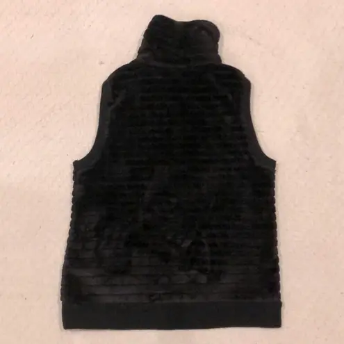 Cable & Gauge Faux Fur Black Lux Vest Size Small