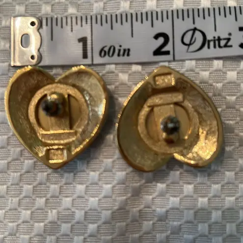 Whiting & Davis Vintage rare black & gold mesh heart shaped pierced earrings EVC