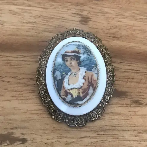 Cameo Vintage Brooch Western Germany Lady In Hat