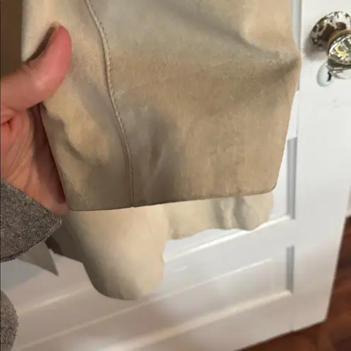 Newport Harbor Tan Leather Button