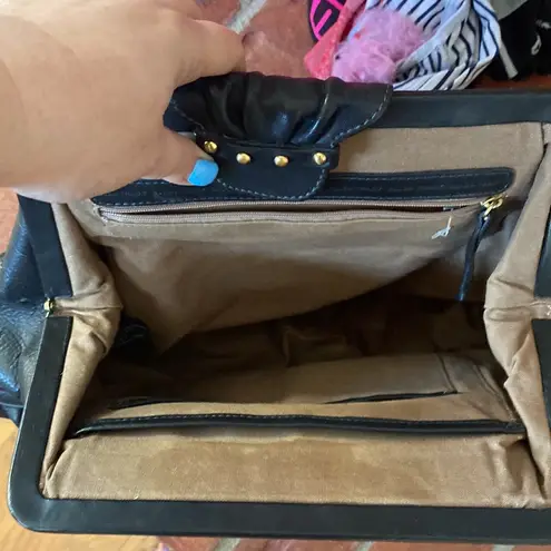 Ellen Tracy leather purse